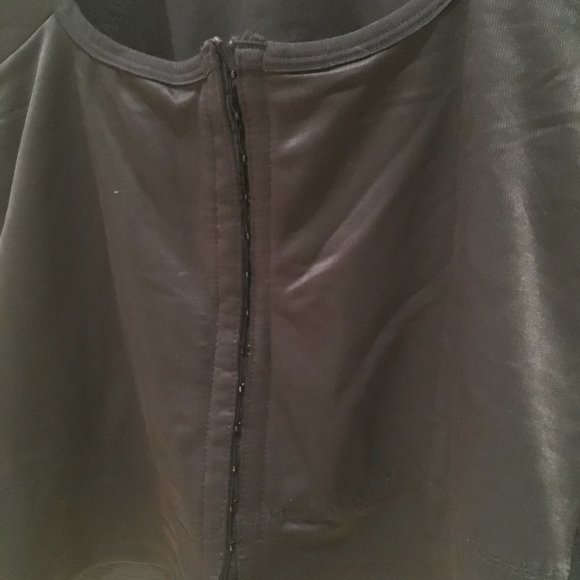 Miraclesuit Control Cincher - Picture 2 of 6